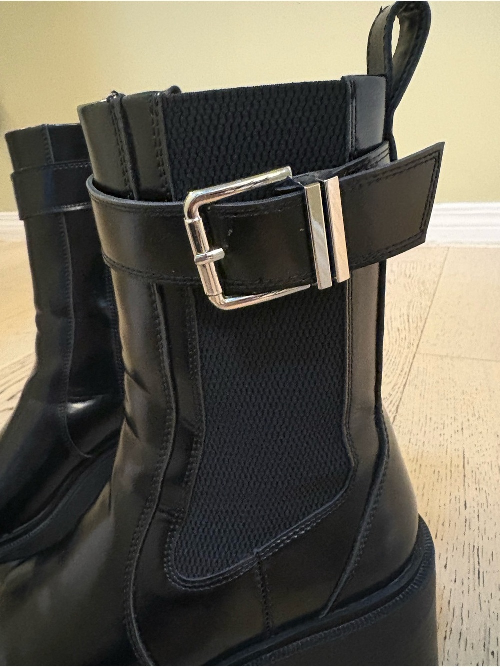 Zara Platform Lug Chelsea Boots with Buckle Strap Size 39 - Picture 4 of 10